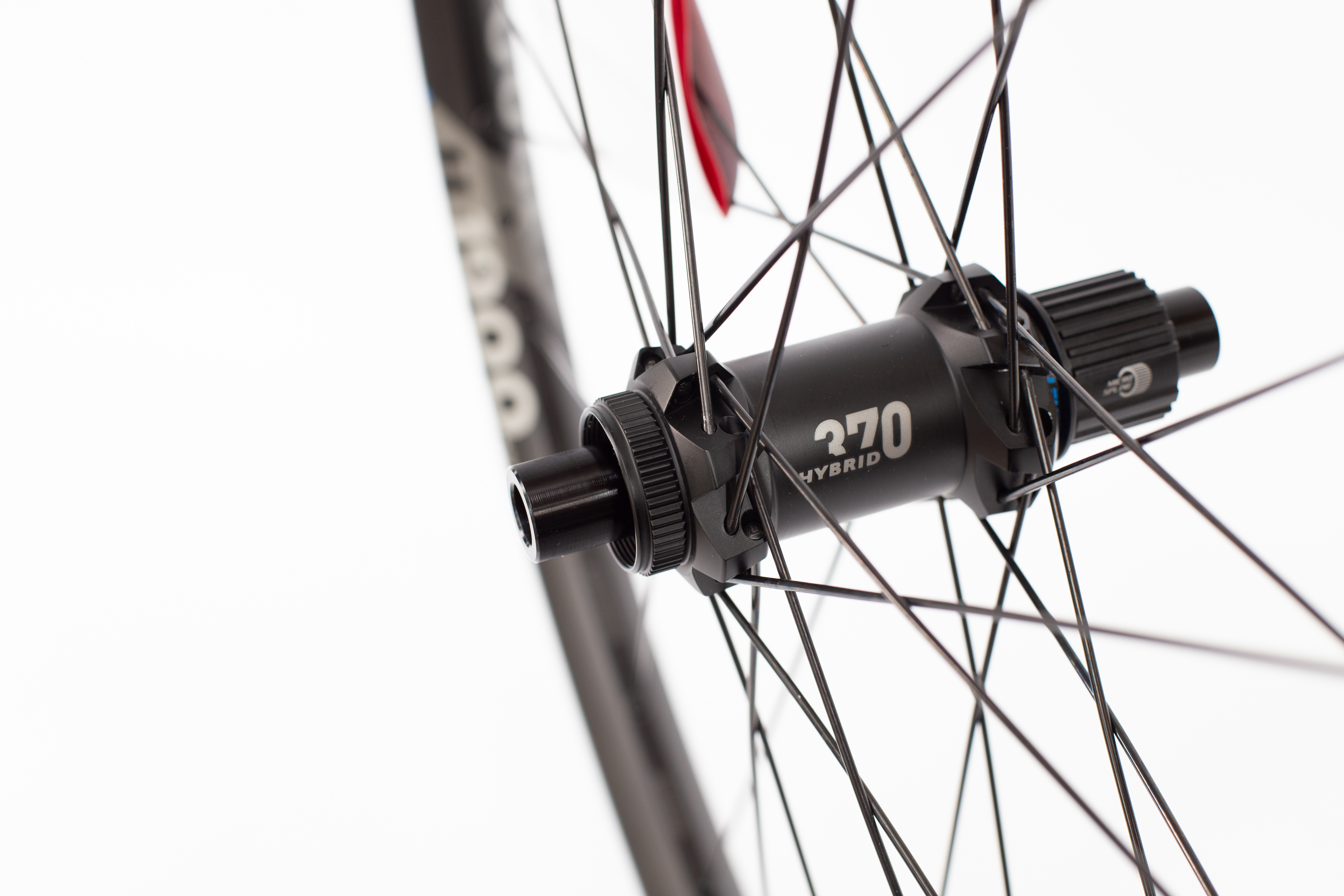 DT Swiss H 1900 Spline 30mm CL 12x148mm rear NEUWARE aus Retour