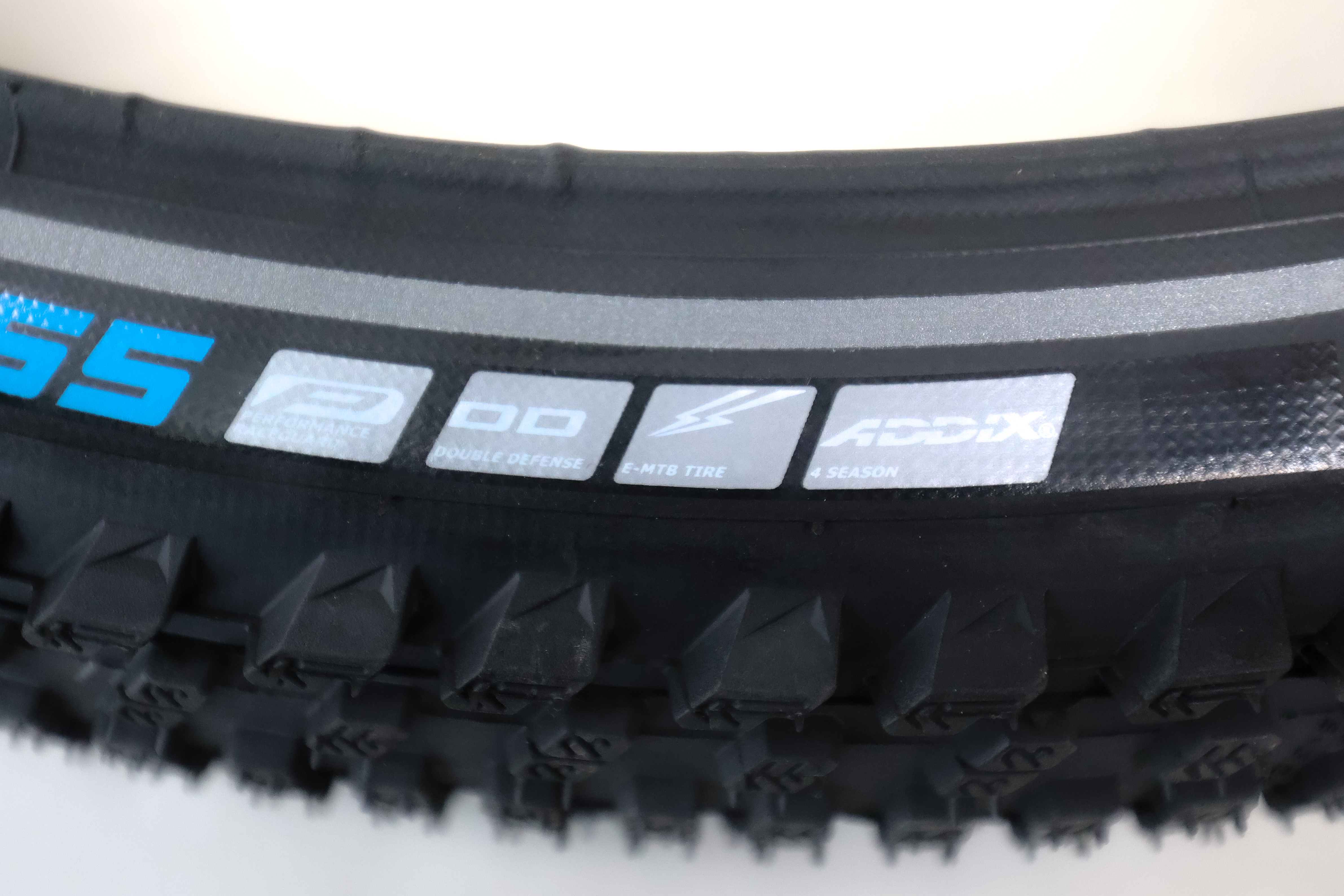 Schwalbe Johnny Watts 365 27.5 x 2,35 ADDIX 4season Performance RaceGuard Double Defense Reflex